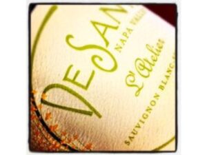 DeSante L'Atelier 2018; Black bordered square label showing beige bottle label with lime green text